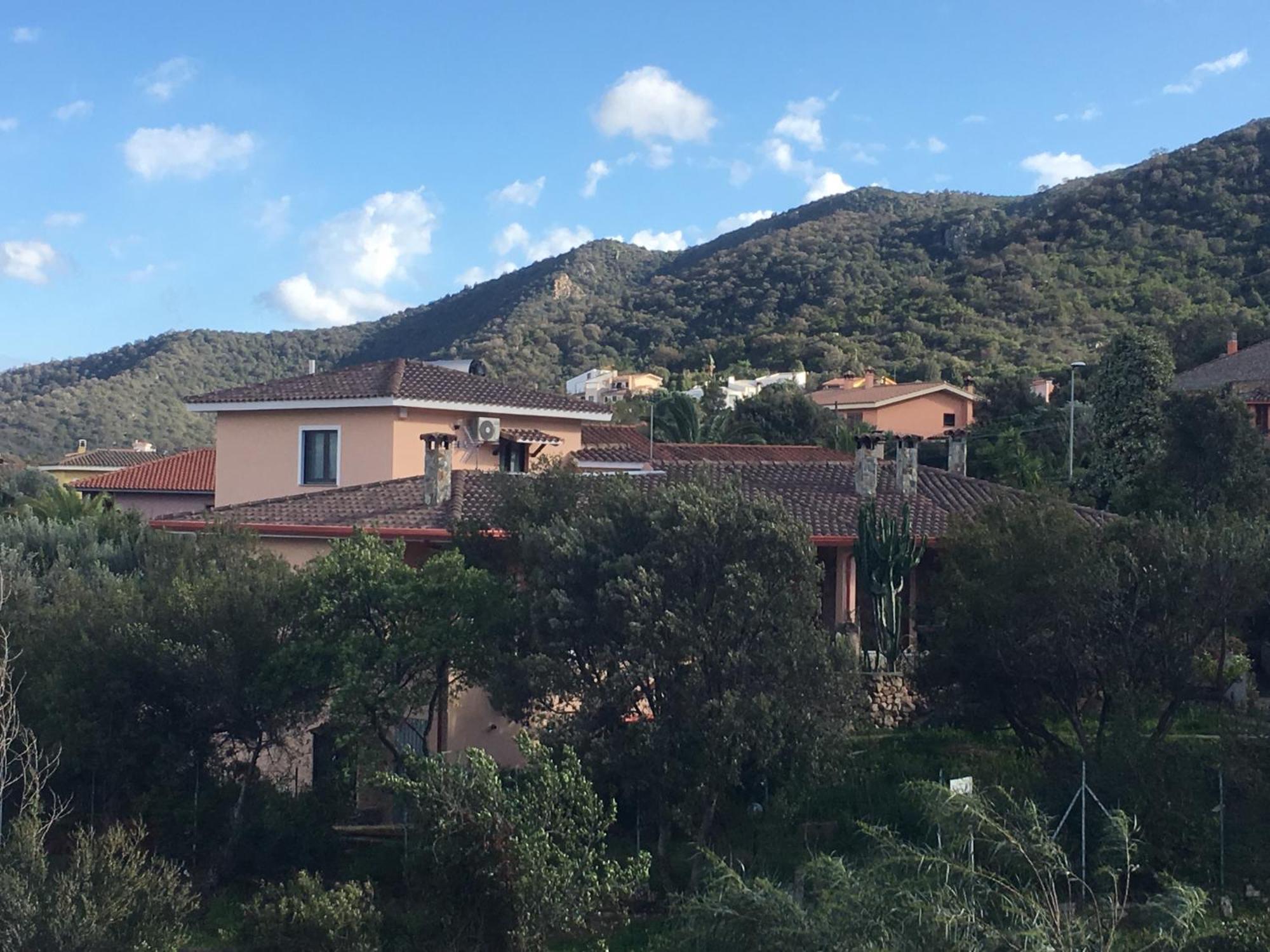 Casa Mariluka Bed & Breakfast Capoterra Luaran gambar